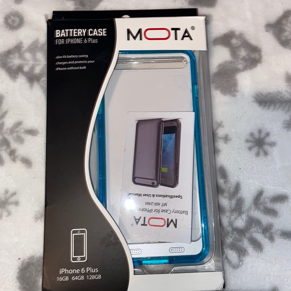 NIB/ Mota Battery charging case.